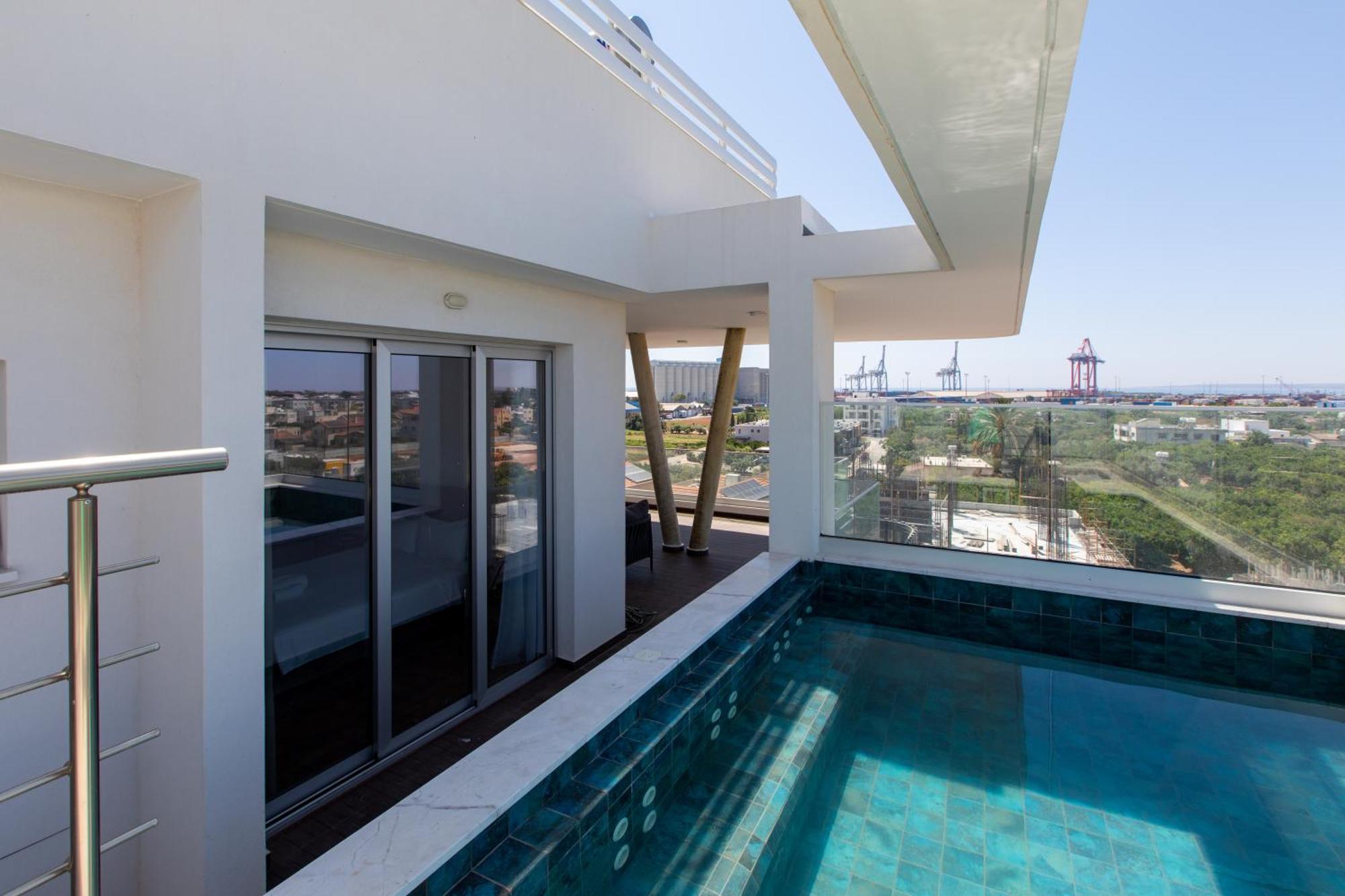 Yamas Urban Living Zakaki Pool Penthouses & Apartments Limasol Buitenkant foto