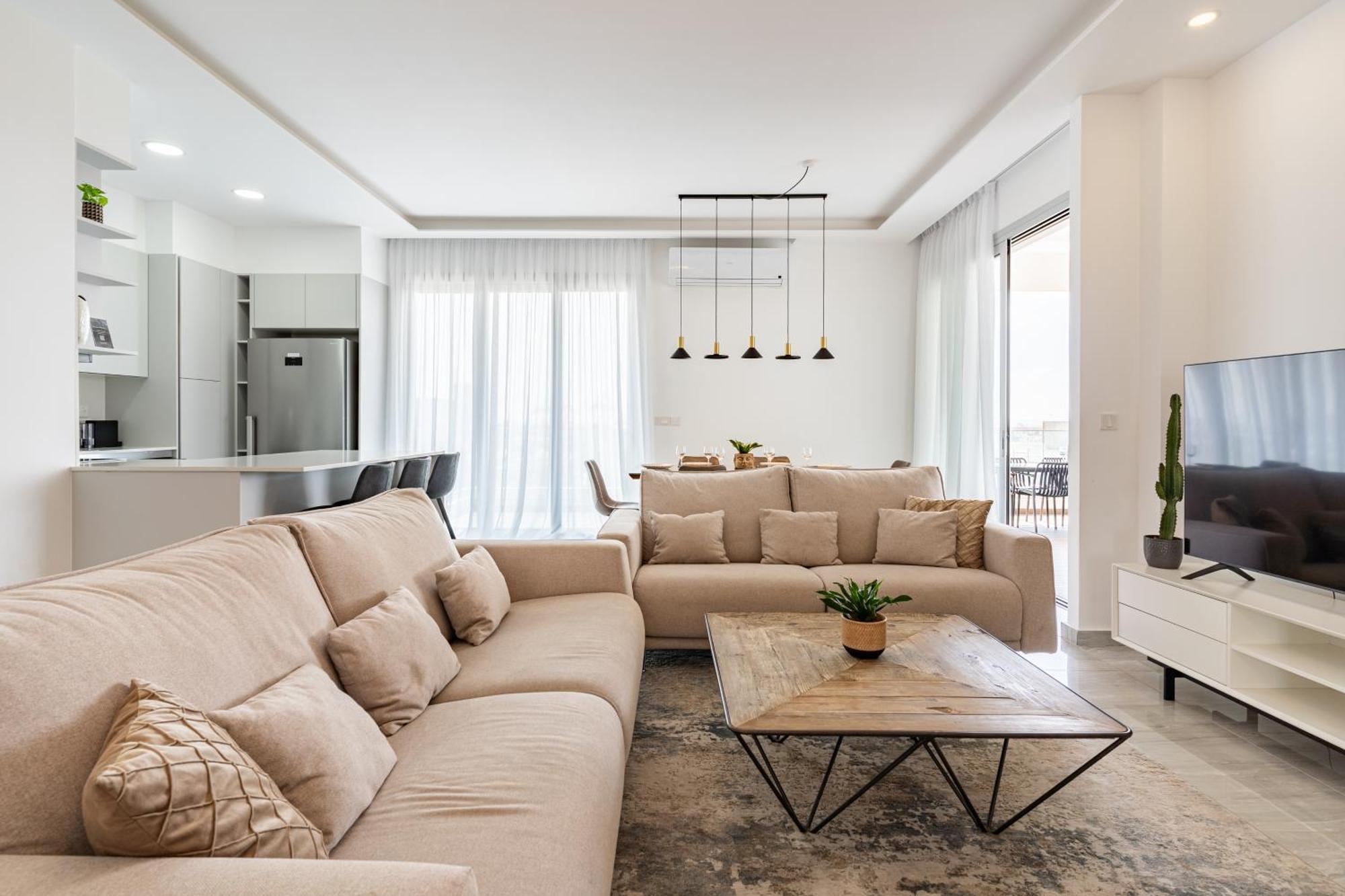 Yamas Urban Living Zakaki Pool Penthouses & Apartments Limasol Buitenkant foto